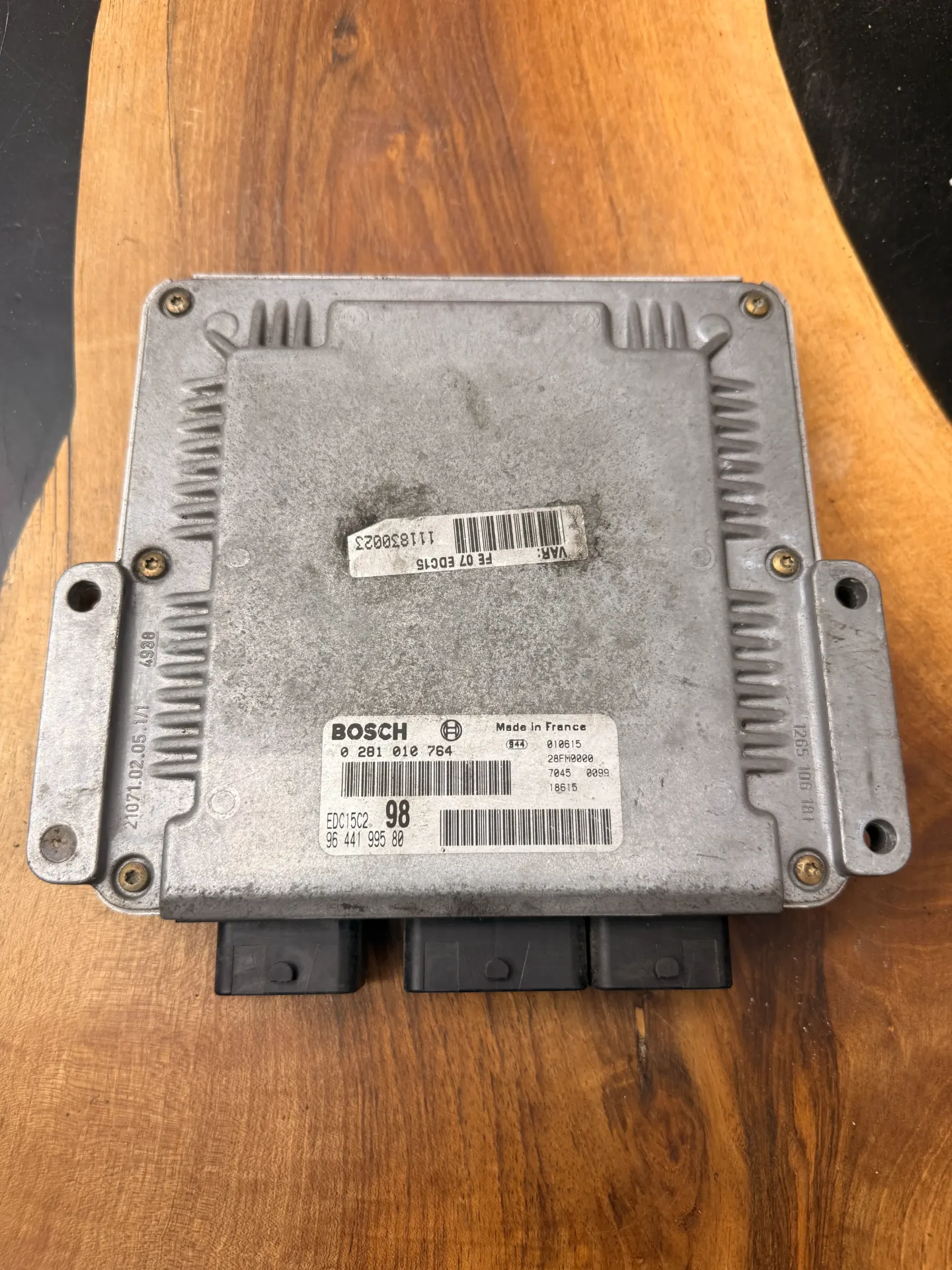 Calculateur Moteur | EDC15C2-10.1 |  0281010764 | 9644199580